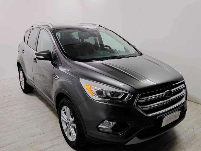 Usata Ford Kuga S 120 CV (88 kW) 2017 Grigio SUV