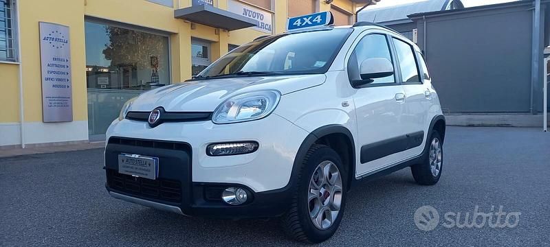 Bianco Usata 2016 Fiat Panda 4x4 Due volumi | 9990 € (Buon prezzo) - Immagine 1/4
