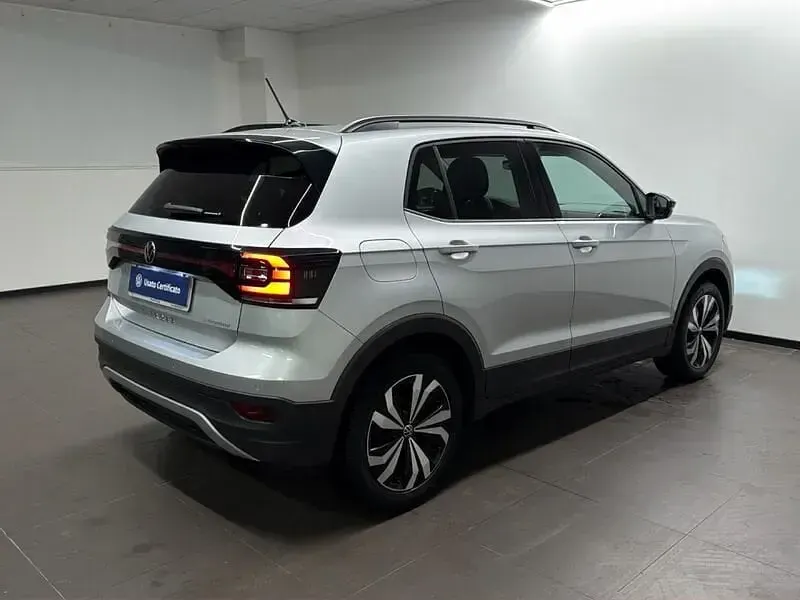 Usata VW T-Cross Style 95 CV (69 kW) 2023 Argento SUV