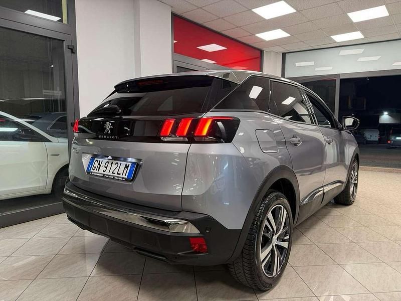 Usata Peugeot 3008 Allure 131 CV (96 kW) 2022 Mistral grigio artense met. SUV