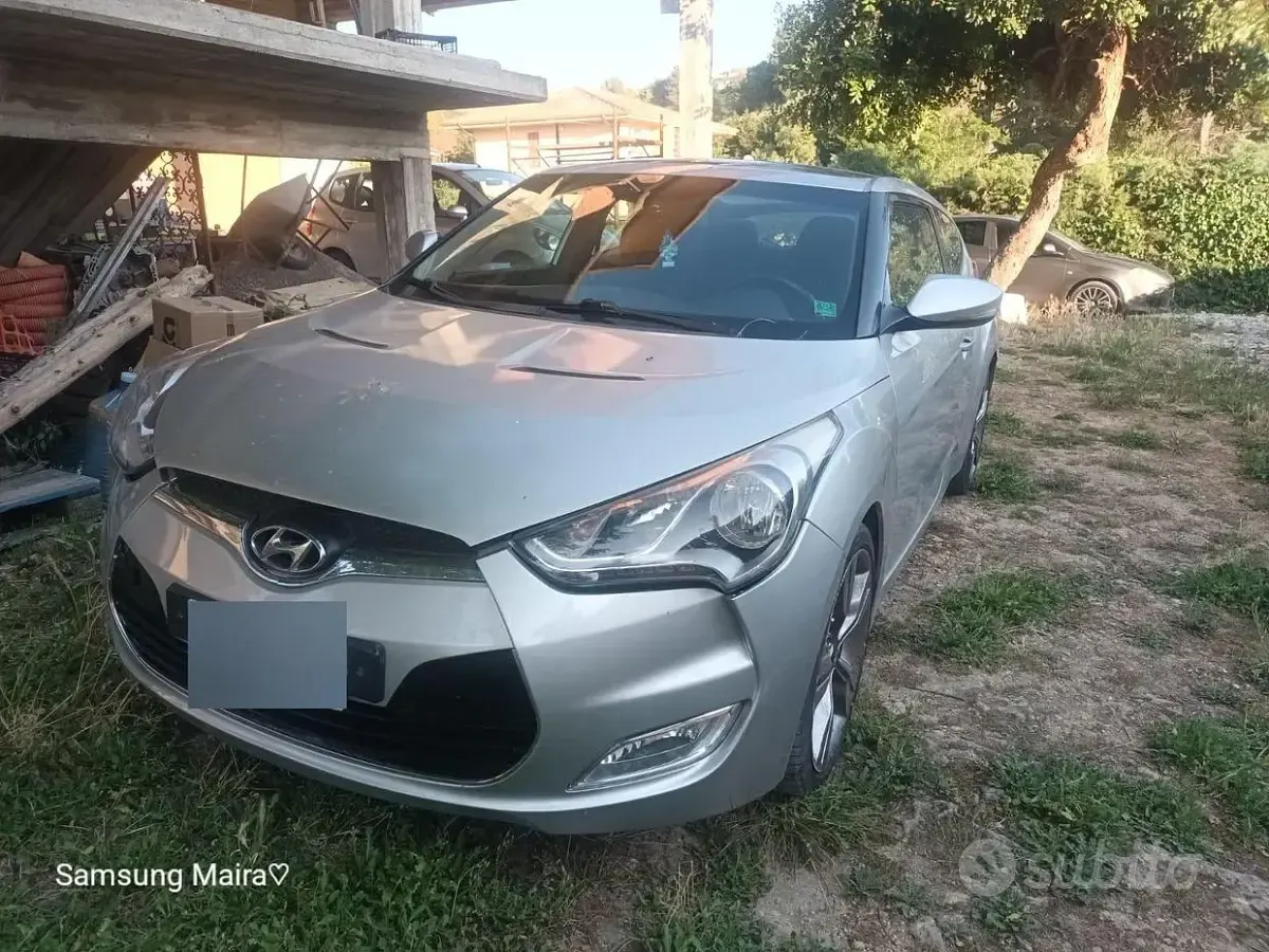 Usata Hyundai Veloster Sport 140 CV (102 kW) 2012 Grigio Utilitaria