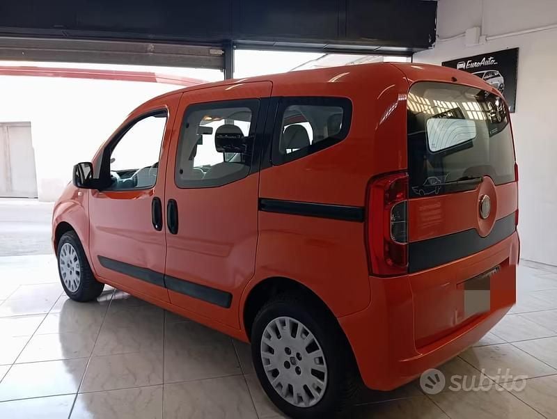 Usata Fiat Qubo Trekking 77 CV (56 kW) 2010 Arancione Monovolume