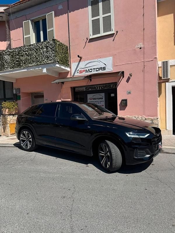 Usata Audi Q8 S-Line 286 CV (210 kW) 2020 Nero SUV