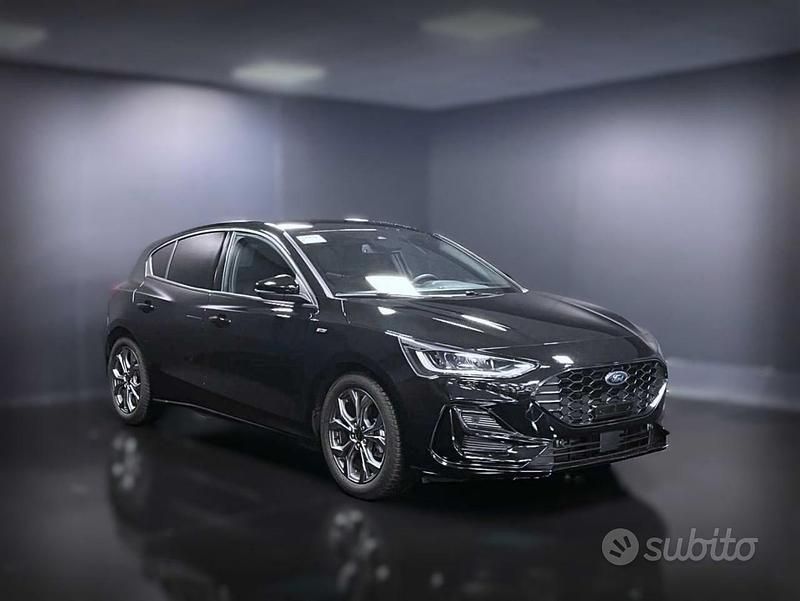 Usata Ford Focus ST-Line 116 CV (85 kW) 2024 Nero Berlina