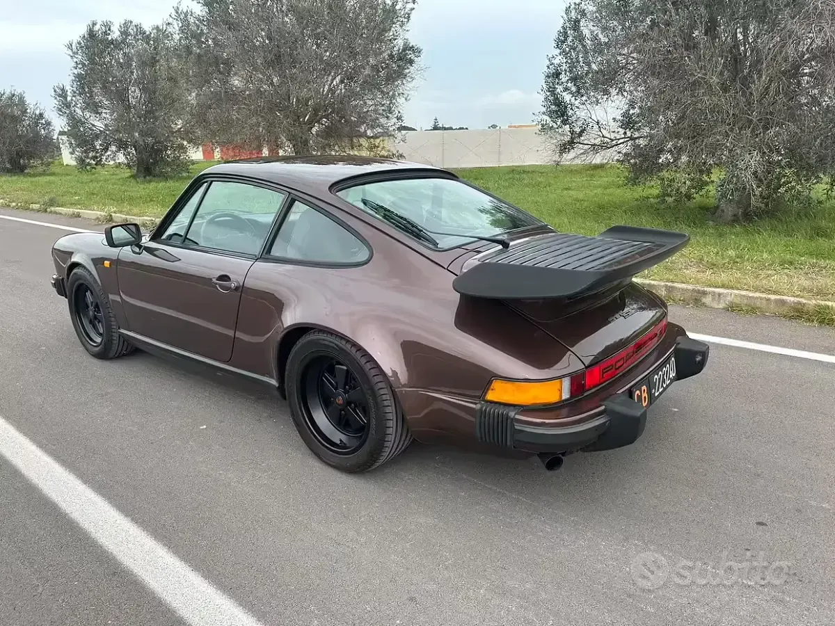 Usata Porsche 911SC 204 CV (150 kW) 1981 Marrone Coupé