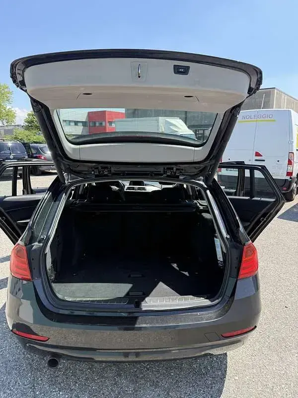 Usata BMW 320 Sport Line 184 CV (135 kW) 2013 Station wagon