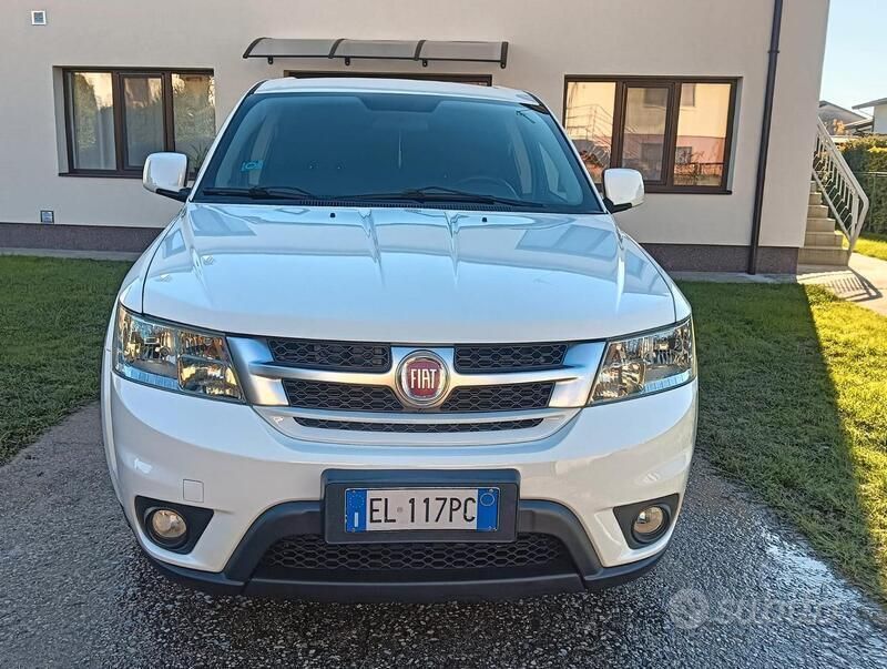 Usata 2012 Fiat Freemont SUV | 6500 € (Buon prezzo) - Immagine 1/4