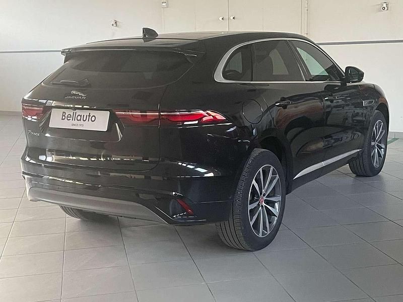 Usata Jaguar F-Pace R-Dynamic 204 CV (150 kW) 2023 Santorini black SUV