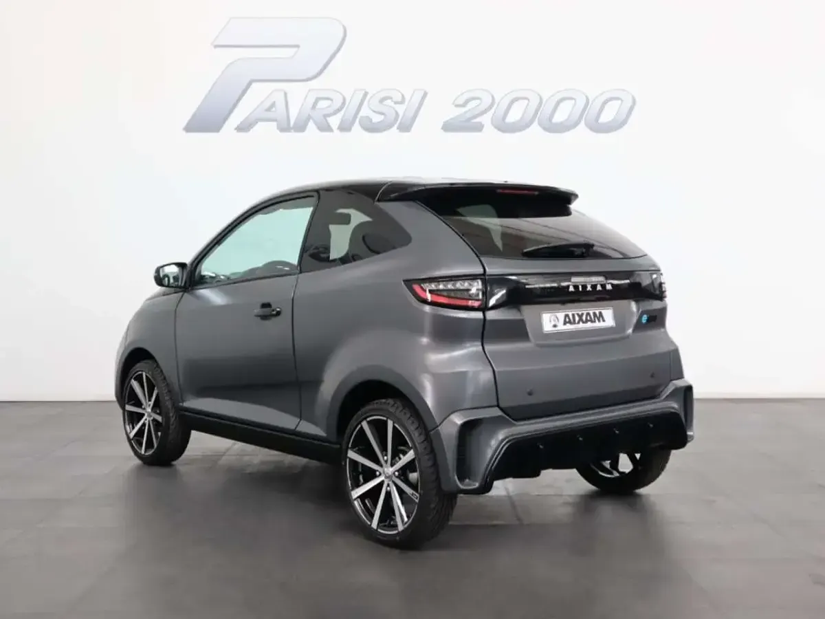 Nuova Aixam AMBITION GTI 2026 Grigio opaco Utilitaria