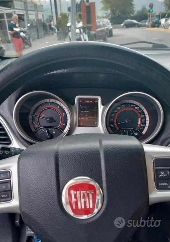 Usata Fiat Freemont 170 CV (125 kW) 2014 Nero SUV