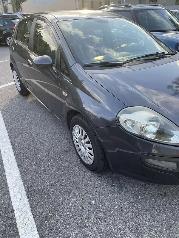 Usata Fiat Punto Evo Emotion 90 CV (66 kW) 2010 Grigio Utilitaria