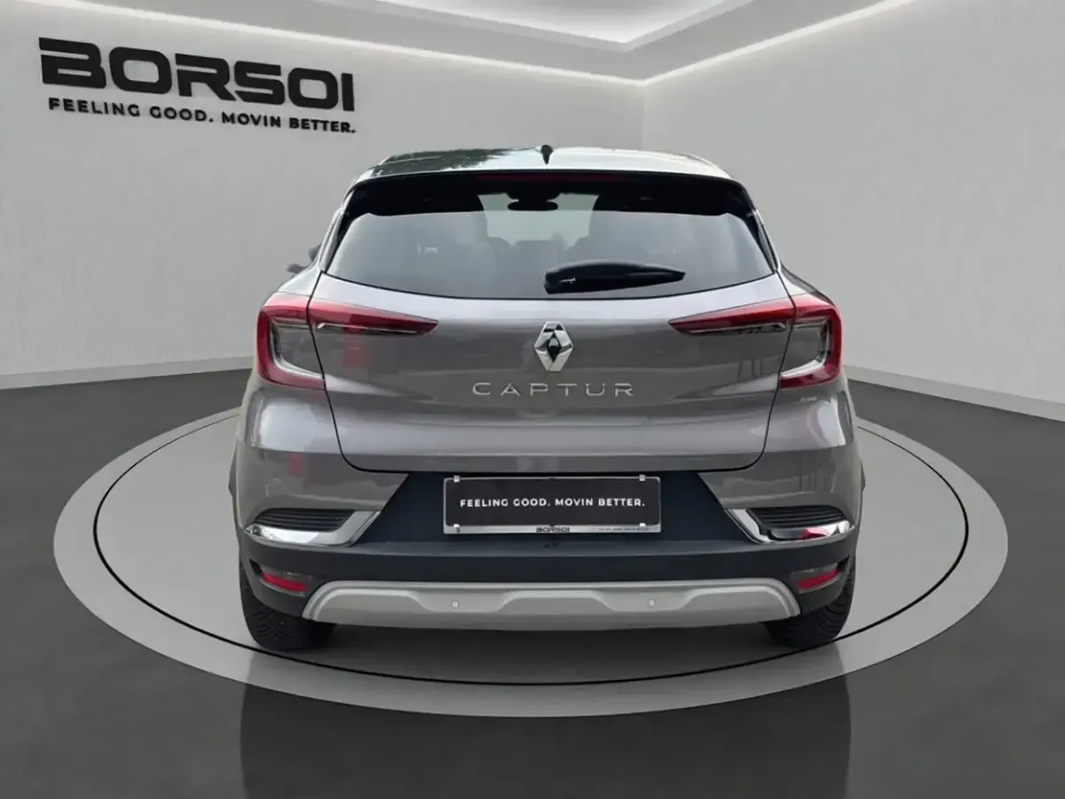 Usata Renault Captur Techno 91 CV (66 kW) 2024 Grigio SUV