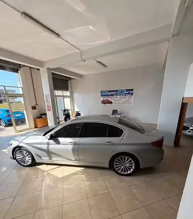 Usata BMW 530 Luxury Line 265 CV (194 kW) 2017 Argento Berlina