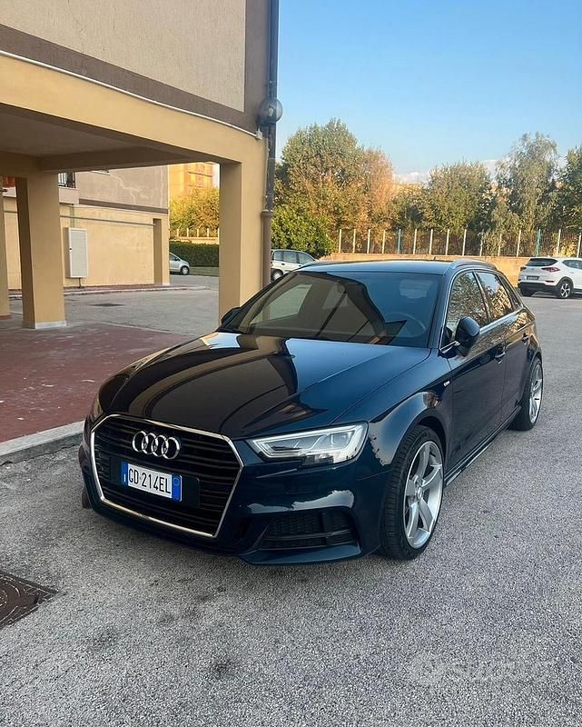 Usata Audi A3 S-Line 2018 Blu Berlina