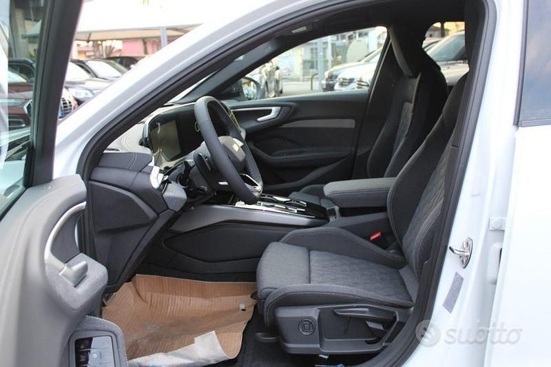 Usata Audi A5 S-Line 204 CV (150 kW) 2025 Bianco metallizzato Station wagon