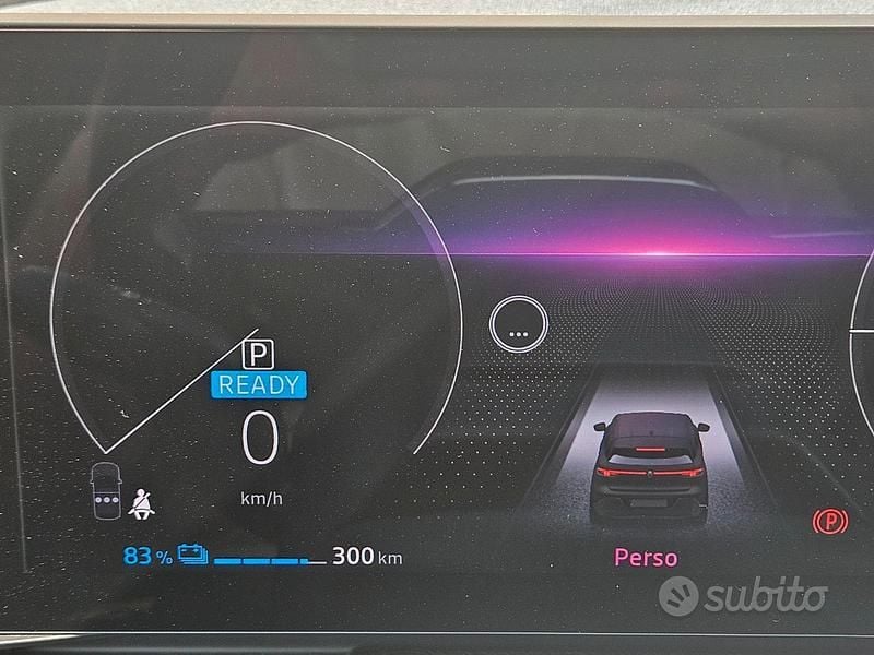 Usado Renault Megane E-Tech 161 kW (220 CV) 2024 Gris Berlina