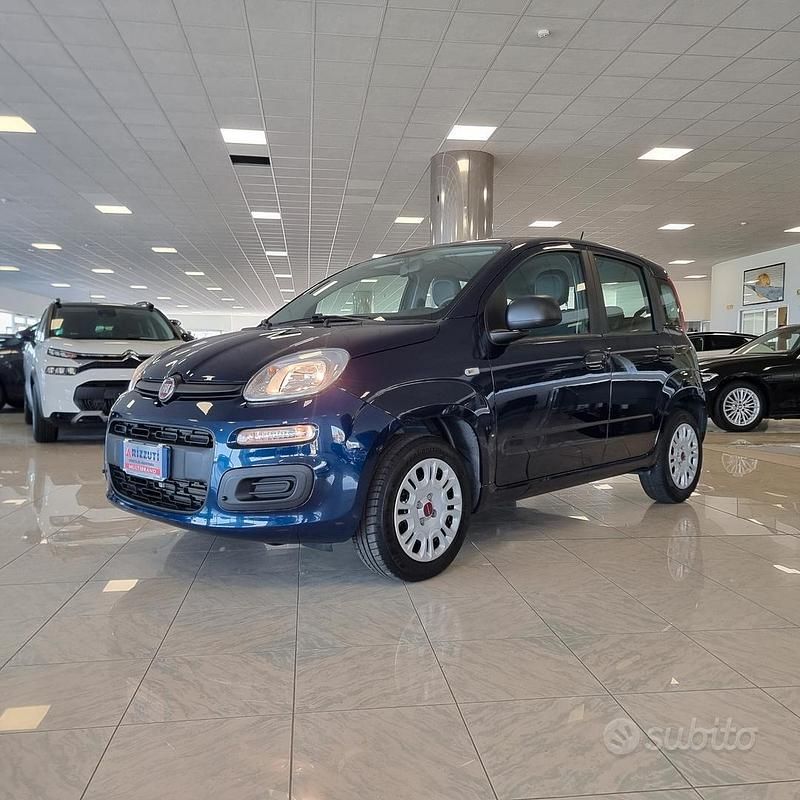 Blu Usata 2020 Fiat Panda Easy Tre volumi | 7500 € (Super prezzo) - Immagine 1/4