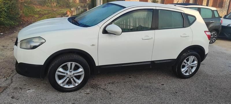 Usata Nissan Qashqai Acenta 110 CV (80 kW) 2010 Bianco SUV