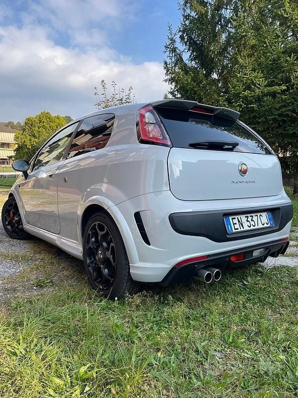 Usata Abarth Punto Evo 165 CV (121 kW) 2012 Grigio Utilitaria