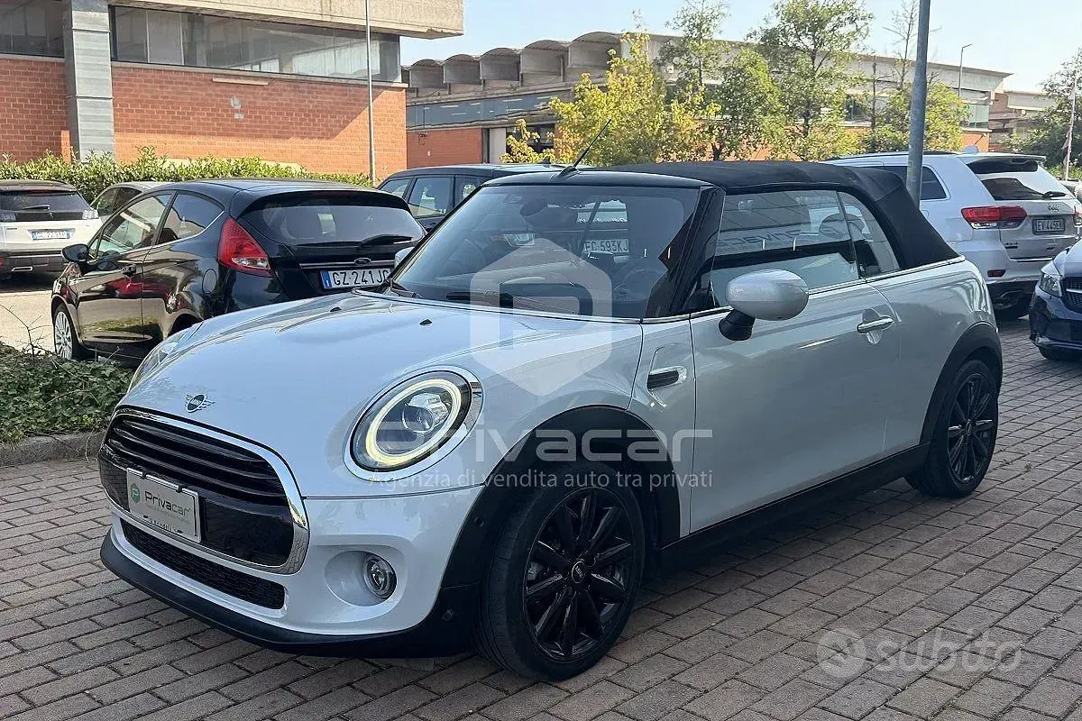 Usata Mini Cooper Cabriolet 136 CV (100 kW) 2020 Grigio Cabrio