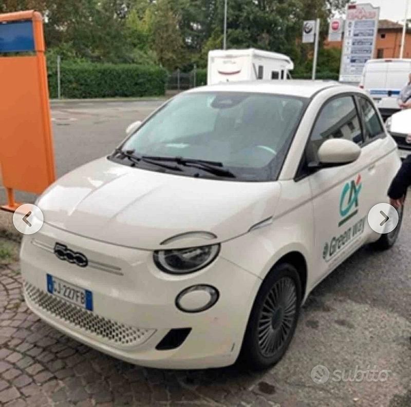 Bianco Usata 2022 Fiat 500e Icon Berlina | 10.950 € (Super prezzo) - Immagine 1/4
