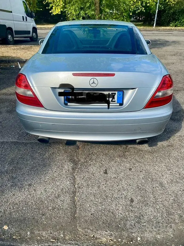 Usata Mercedes SLK200 163 CV (119 kW) 2006 Grigio Cabrio