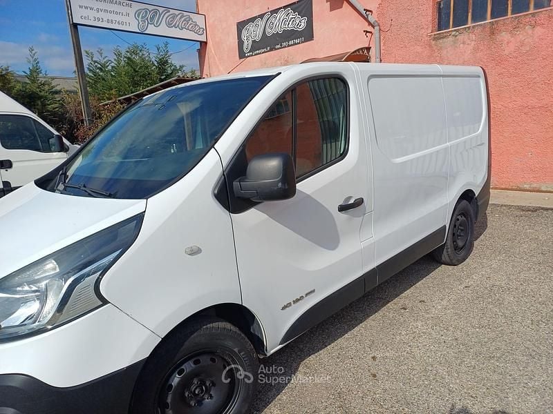 Usata Renault Trafic 120 CV (88 kW) 2015 Monovolume