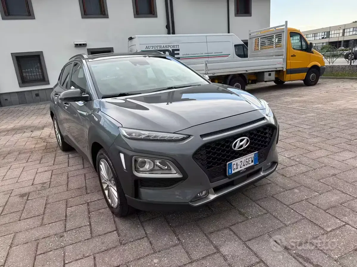 Usata Hyundai Kona Xpossible 116 CV (85 kW) 2020 Grigio SUV
