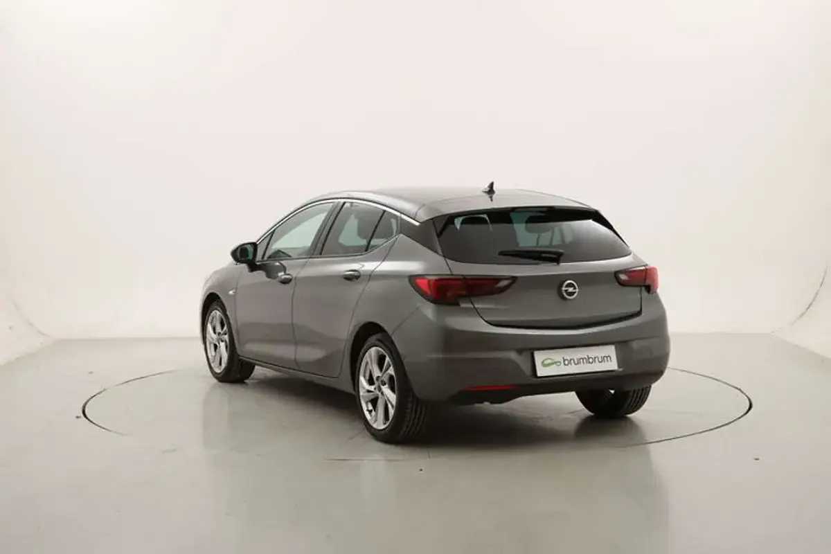 Usata Opel Astra Business Elegance 131 CV (96 kW) 2020 Grigio Berlina