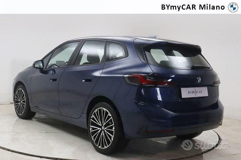 Usata BMW 223 Active Tourer Efficient Dynamics 204 CV (150 kW) 2023 Blu Monovolume