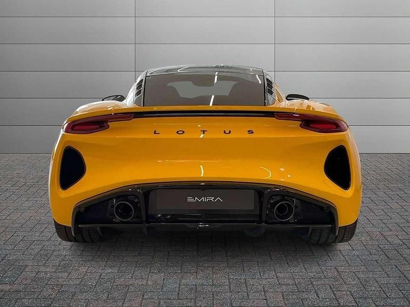 Nuova Lotus Emira 405 CV (297 kW) 2026 Hethel yellow Coupé