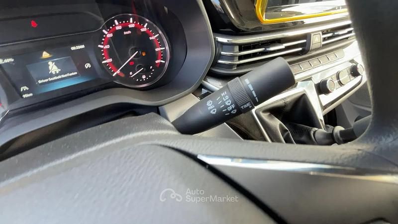 Nuova Maxus V90 150 CV (110 kW) 2026 Bianco Furgone