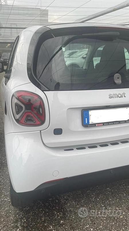 Usata Smart ForTwo Electric Drive Passion 442 kW (602 CV) 2020 Bianco Coupé