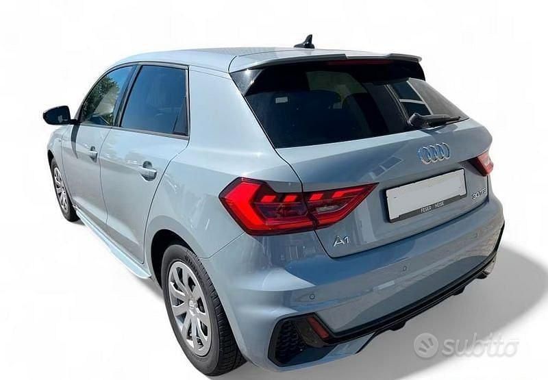 Usata Audi A1 Ambiente 116 CV (85 kW) 2024 Grigio Berlina