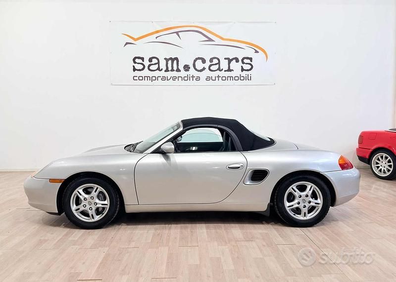 Usata Porsche Boxster 220 CV (161 kW) 2000 Grigio Cabrio