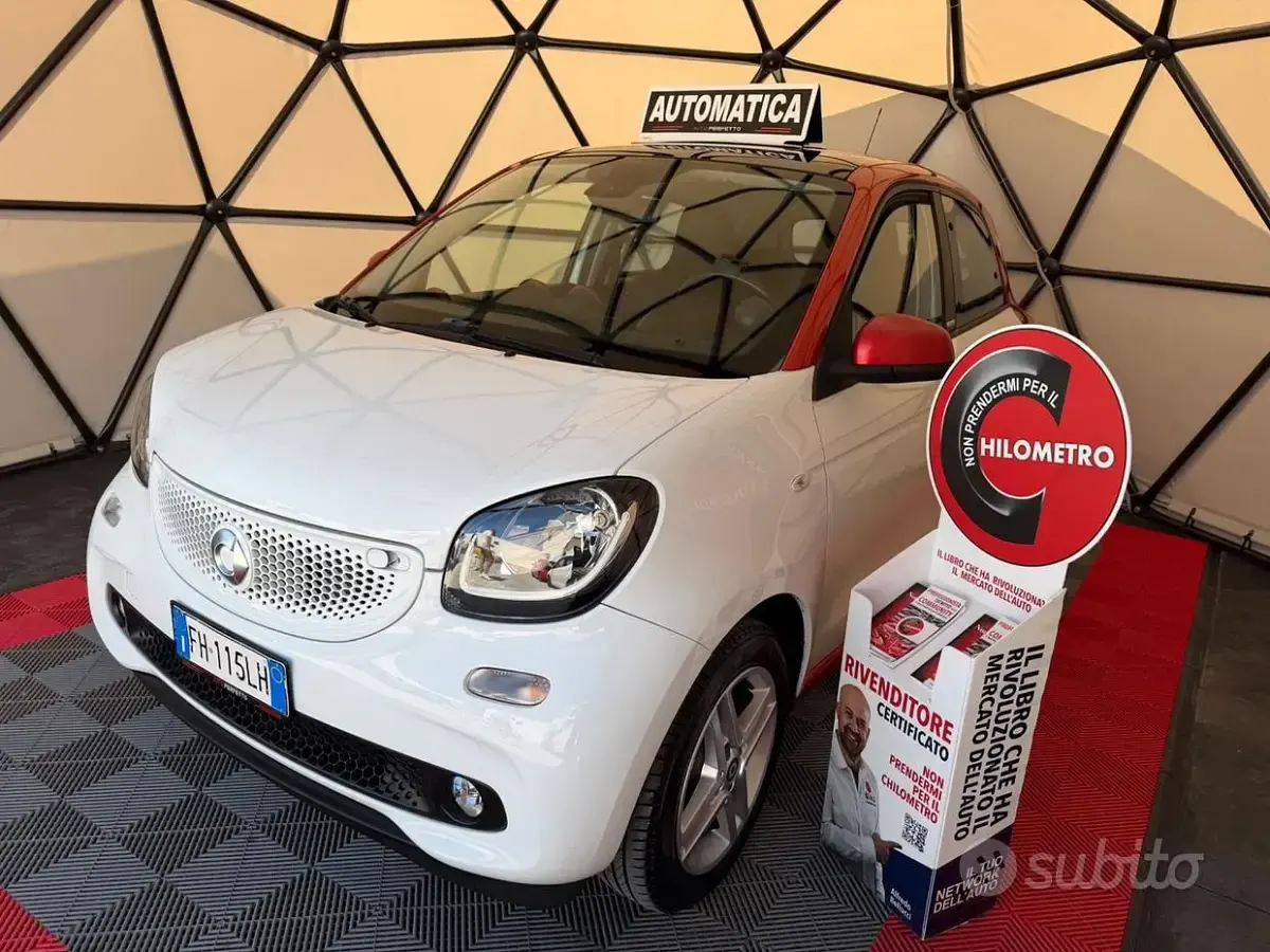 Usata Smart ForFour Passion 90 CV (66 kW) 2017 Bianco Utilitaria