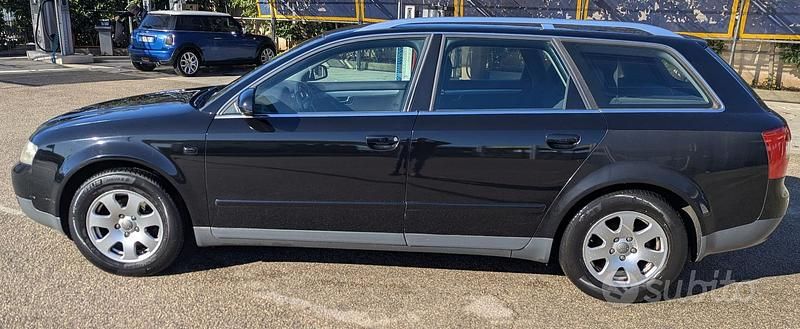Usata Audi A4 Ambiente 131 CV (96 kW) 2004 Nero Station wagon