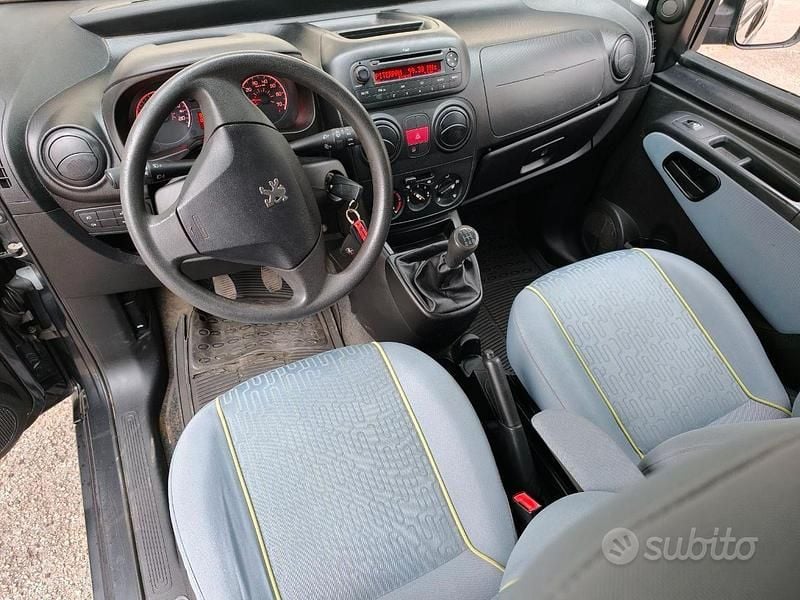 Usata Peugeot Bipper 75 CV (55 kW) 2014 Monovolume