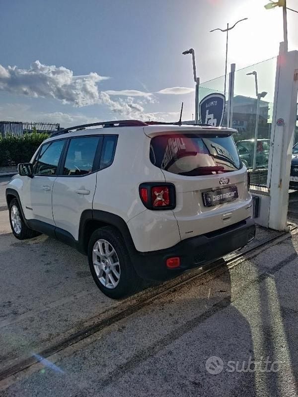 Usata Jeep Renegade Limited 120 CV (88 kW) 2023 Bianco(met.) SUV