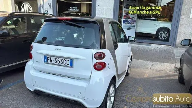 Usata Smart ForTwo Coupé Passion 70 CV (51 kW) 2013 Bianco Coupé