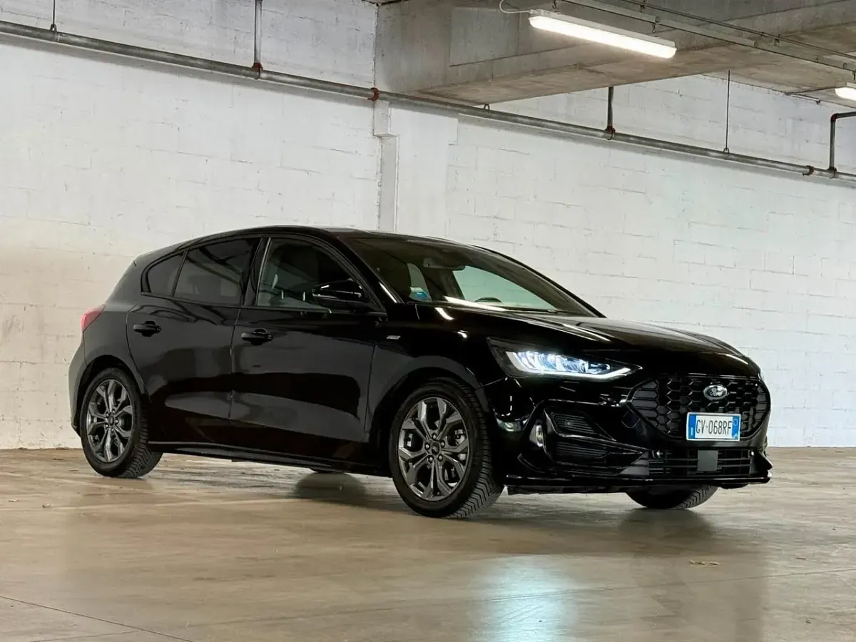 Usata Ford Focus ST-Line 154 CV (113 kW) 2024 Nero Station wagon