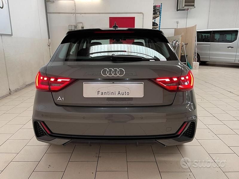 Usata Audi A1 S-Line 150 CV (110 kW) 2020 Grigio SUV