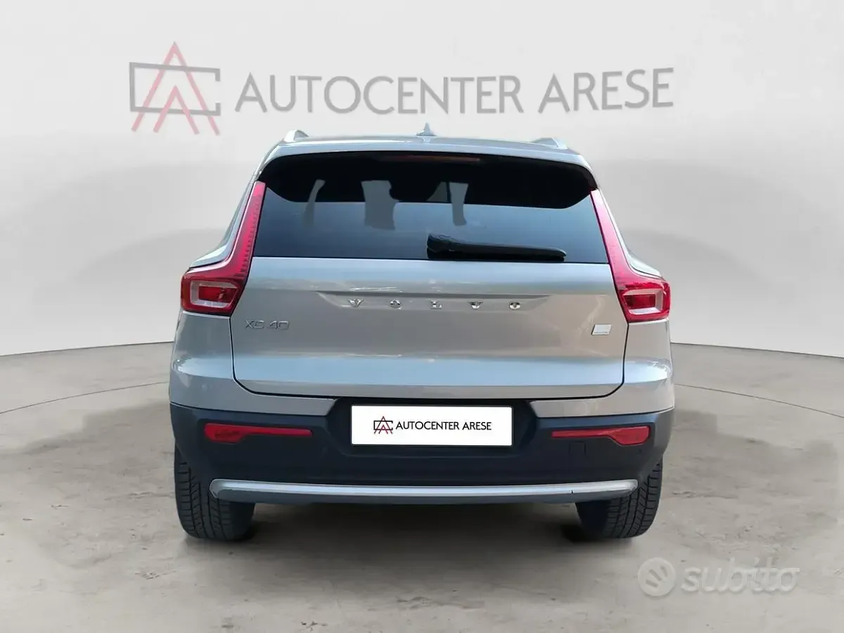 Usata Volvo XC40 Core 129 CV (94 kW) 2022 Marrone SUV