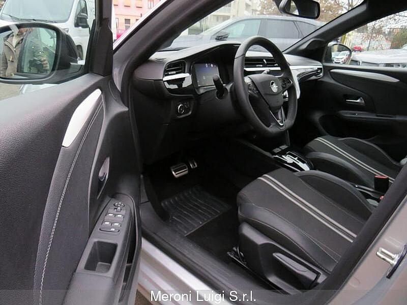 Usata Opel Corsa 100 CV (73 kW) 2025 Grigio Utilitaria