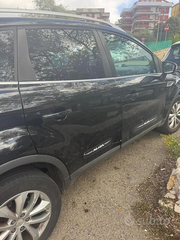 Usata Ford Kuga 2012 Nero SUV