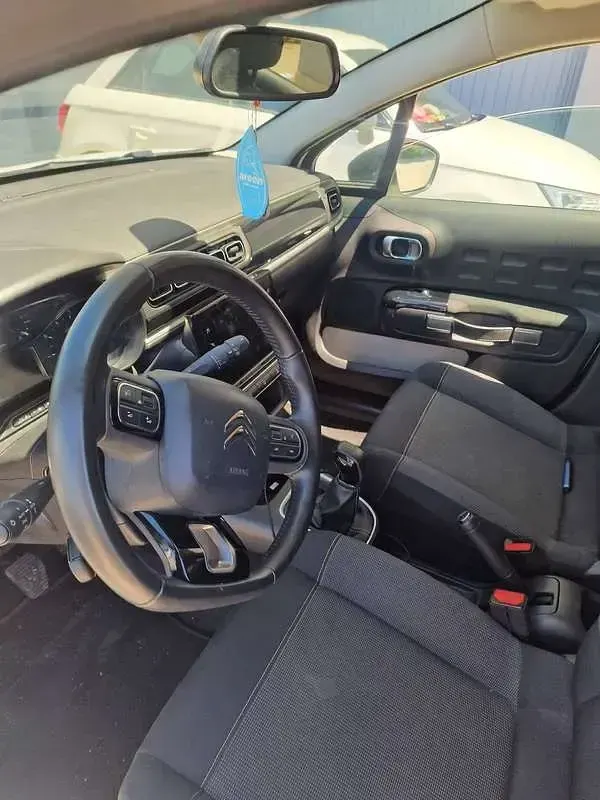 Usata Citroën C3 PureTech 83 CV (61 kW) 2024 Bianco Berlina