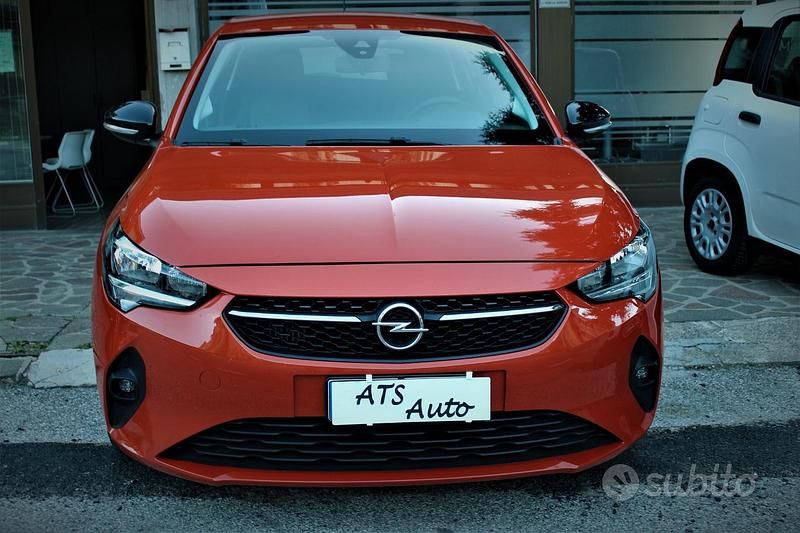 Usata Opel Corsa Edition 102 CV (75 kW) 2022 Arancione Berlina