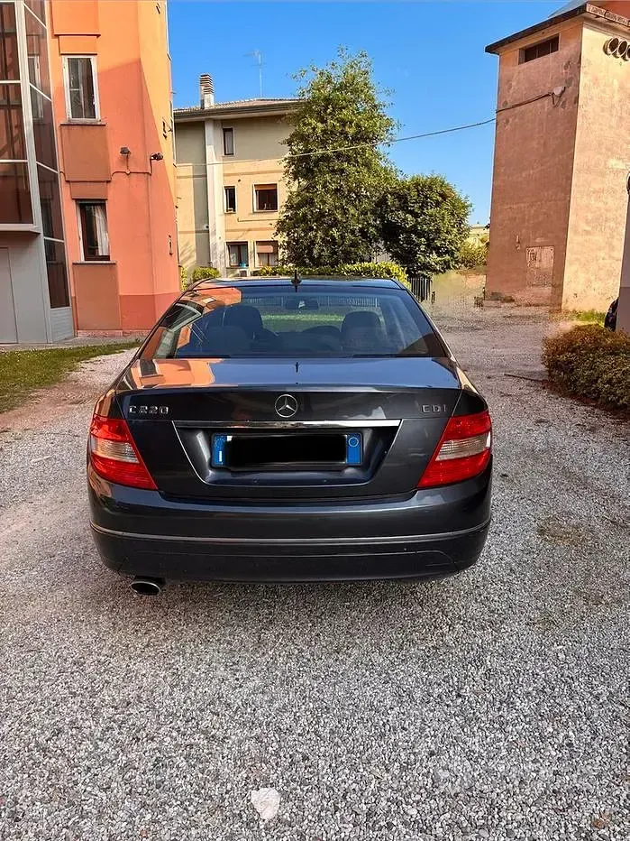 Usata Mercedes C220 Classic 2008 Grigio Berlina