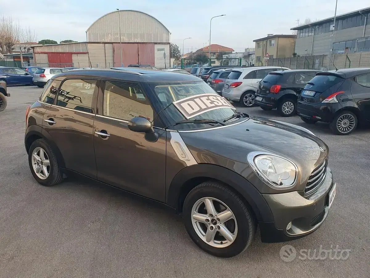 Usata Mini Cooper D Countryman 90 CV (66 kW) 2012 Grigio SUV