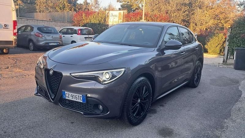 Usata Alfa Romeo Stelvio Sprint 190 CV (139 kW) 2022 SUV